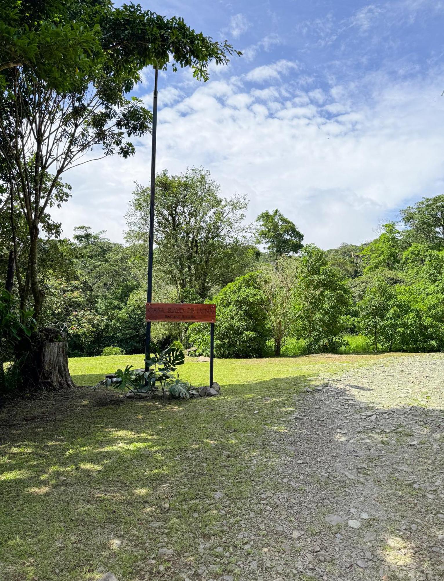 Casa Rayo De Luna Monteverde Екстериор снимка